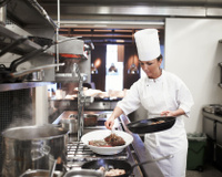 Cette restauratrice porte plainte suite au passage de cauchemar en cuisine