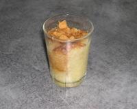 C'est une purée d'ananas fraîche ou en boiteagrémentée de spéculos.