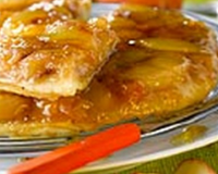 Tarte Tatin aux pêches blanches d'ici