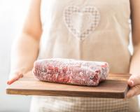 Faut-il décongeler sa viande avant de la faire cuire ?