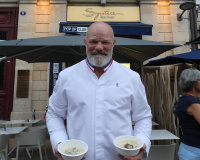 “Je commence à avancer dans l'âge” : Philippe Etchebest prêt à quitter la télé pour se recentrer sur la cuisine ?