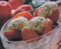 Abricots rôtis et glace à la pistache