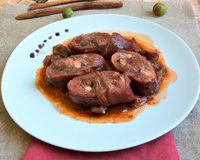 Andouillette pochée au vin rouge