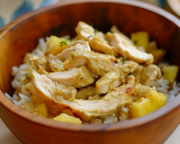 Emincés de poulet grillé, curry et ananas