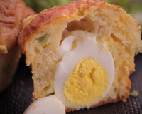 Mini-cakes surprise aux oeufs durs