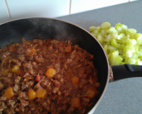 Sauce bolognaise à la pancetta et céleri