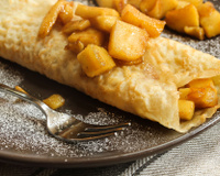 Crêpes aux pommes et caramel beurre salé