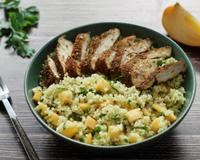 Une recette de salade complète et saine avec le Kaki Ribera del Xuquer AOP pour la touche colorée et gourmande. 