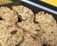 Biscuits aux flocons d'avoine, pépites de chocolat et banane