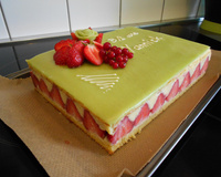 Fraisier et son nappage fraise et menthe