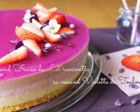 Quand la fraise du Lot rencontre la violette de Toulouse, cela donne un bavarois frais, parfurmé et très gourmand...