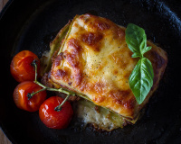 Lasagnes tomate mozzarella et pesto