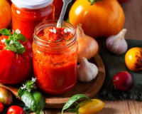 Combien de temps peut-on (vraiment) garder un pot de sauce tomate ouvert au frigo ?