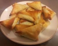 Une recette de base avec 3 ingrédients pour 3 samossas différents; c'est une recette facile, avec des saveurs de l'Inde et qui plaît même aux enfants!