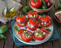 Cette recette de tomates farcies totalement crue est le repas idéal pour survivre à la canicule