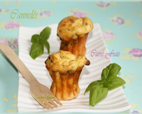 De délicieux cannelés à base de carrés frais et d'herbes, très moelleux et bien parfumés.