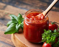 Cette cheffe dévoile l'ingrédient miracle qui remplace le sucre dans la sauce tomate pour corriger l’acidité