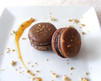 Des macarons alliant l'érable au chocolat, deux saveurs que j'affectionne tout particulièrement et qui font de ces macarons un vrai délice.