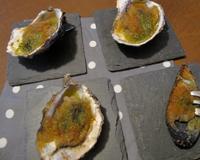 Huîtres ou moules au four pour ceux qui n'aiment pas les coquillages crus.