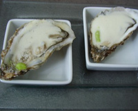 Huîtres et espuma nuoc-mâm