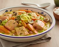 "Un bon plat chaud et rassasiant mais ici en version légère" : Voici une recette de blanquette de saumon, idéale pour l’hiver !