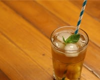 Thé glacé à la pêche