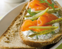Une tartine salée pour un apéro ou en entrée.