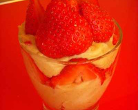 Verrine de Fraises au confit d'amandes
