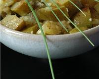Dame courgette qui après s'être baignée dans un bain parfumé au cumin, se poudre d'un voile de paprika