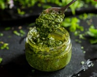 Ce geste que vous faites sûrement avec votre pot de pesto massacre totalement son goût
