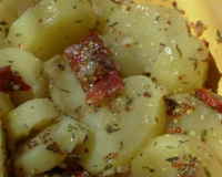 Salade de pommes de terre aux tomates séchées