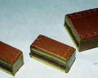 La crème d'amandes associée à la ganache.