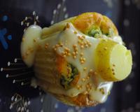 Mon mari est d'origine franc comtoise et sa grand mère nous cuisine toujours le même menu d'accueil : saucisson de Morteau, pommes de terre, cancoillote chaude, moutarde…