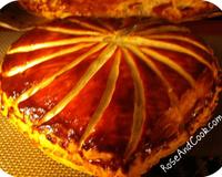 La traditionnelle galette des rois à la frangipane, délicieuse et inratable !