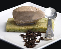 Biscuit tendre à l'avocat pépites de chocolat glace aux pralines