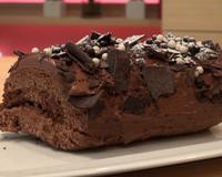 La recette de la bûche au chocolat ! Une bûche de Noël très rapide et très simple à réaliser, à décorer selon…
