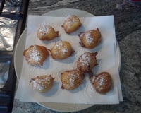 Pets de nonne (beignets à la pâte à choux)