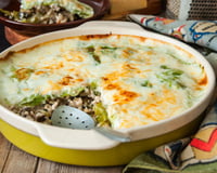 Familiale et réconfortante, Laurent Mariotte partage sa recette de lasagnes de chou farci, idéale pour la saison !