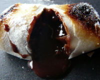 Explosion des arômes du chocolat chaud coulant sous une pâte de filo caramélisée croustillante, impossible d'y résister ...