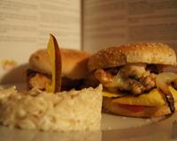 Plus équilibré et meilleur qu'au fast-food, le hamburger originaire des Atats-Unis.L'idée est de laisser les enfants composer leur hamburger.Il est riche en anti-oxydants…