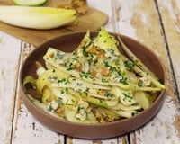 Salade d’endives aux pommes et roquefort
