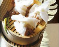 Le ravioli illustre parfaitement les traditions culinaires de Canton, province de Chine.La cuisine chinoise est, grâce à ses bouillons que l'on peut assaisonner…