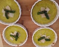 Petits flans aux asperges et parmesan
