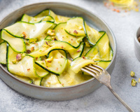 “Comment faire une entrée d’exception avec une simple courgette ?” : ce chef partage une recette qui va bluffer vos invités !