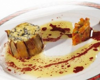 La "Chartreuse de lotte à la fourme d'Ambert, brunoise de légumes" est une recette d'Arnaud Bocquier, C. F. T. TECOMAH, Jouy-en Josas (78); 3e prix du Championnat de…