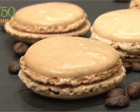 Macarons au café