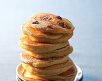 Pancakes banane et rhum-raisins simples