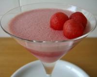 En Espagne on adore la pasteque, bien froide en été. Ce dessert, en plus, est bien leger, apte pour regimeuses et, en remplaçant le sucre, pour diabetiques.