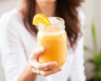 Faites le plein de vitamines chaque matin avec l’extracteur de jus Amzchef à moins de 80 euros sur Cdiscount