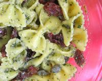 Une superbe salade contenant les meilleures saveurs de la Sicile
